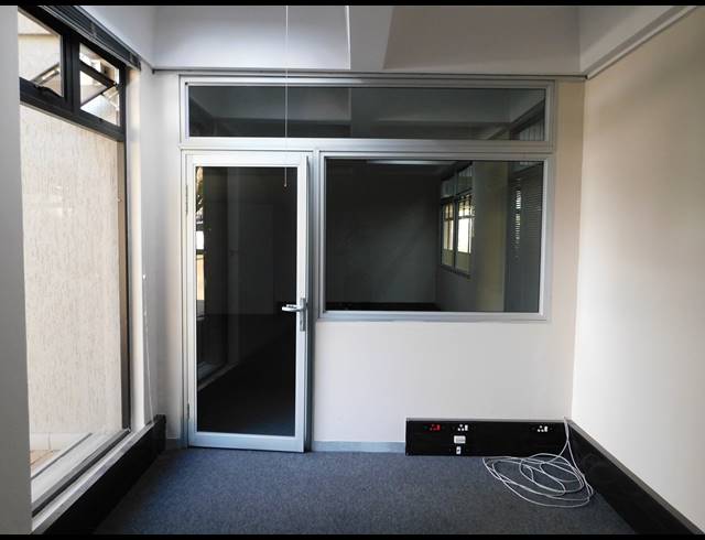 190M² OFFICE TO LET IN FERNDALE